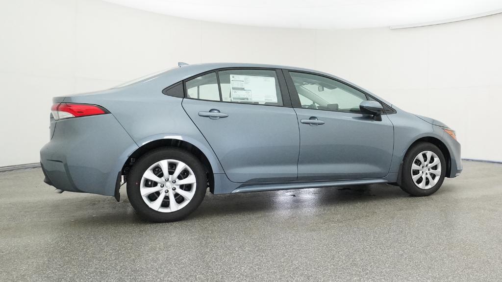 2025 Toyota Corolla LE photo 23