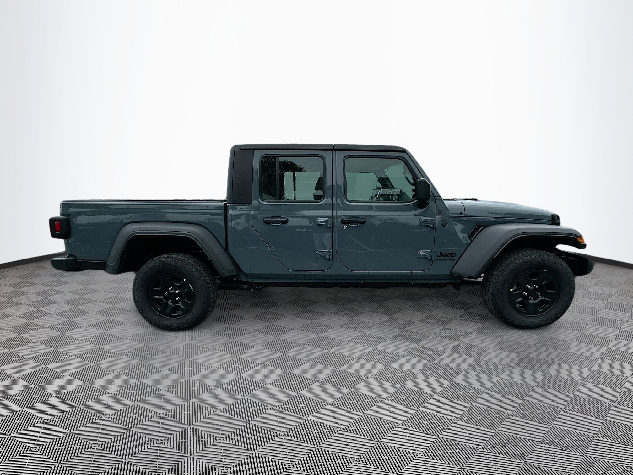 2025 Jeep Gladiator Sport photo 3