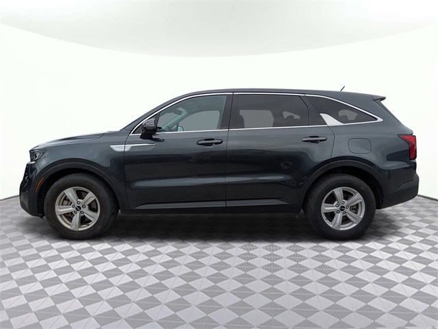 2023 Kia Sorento LX photo 6