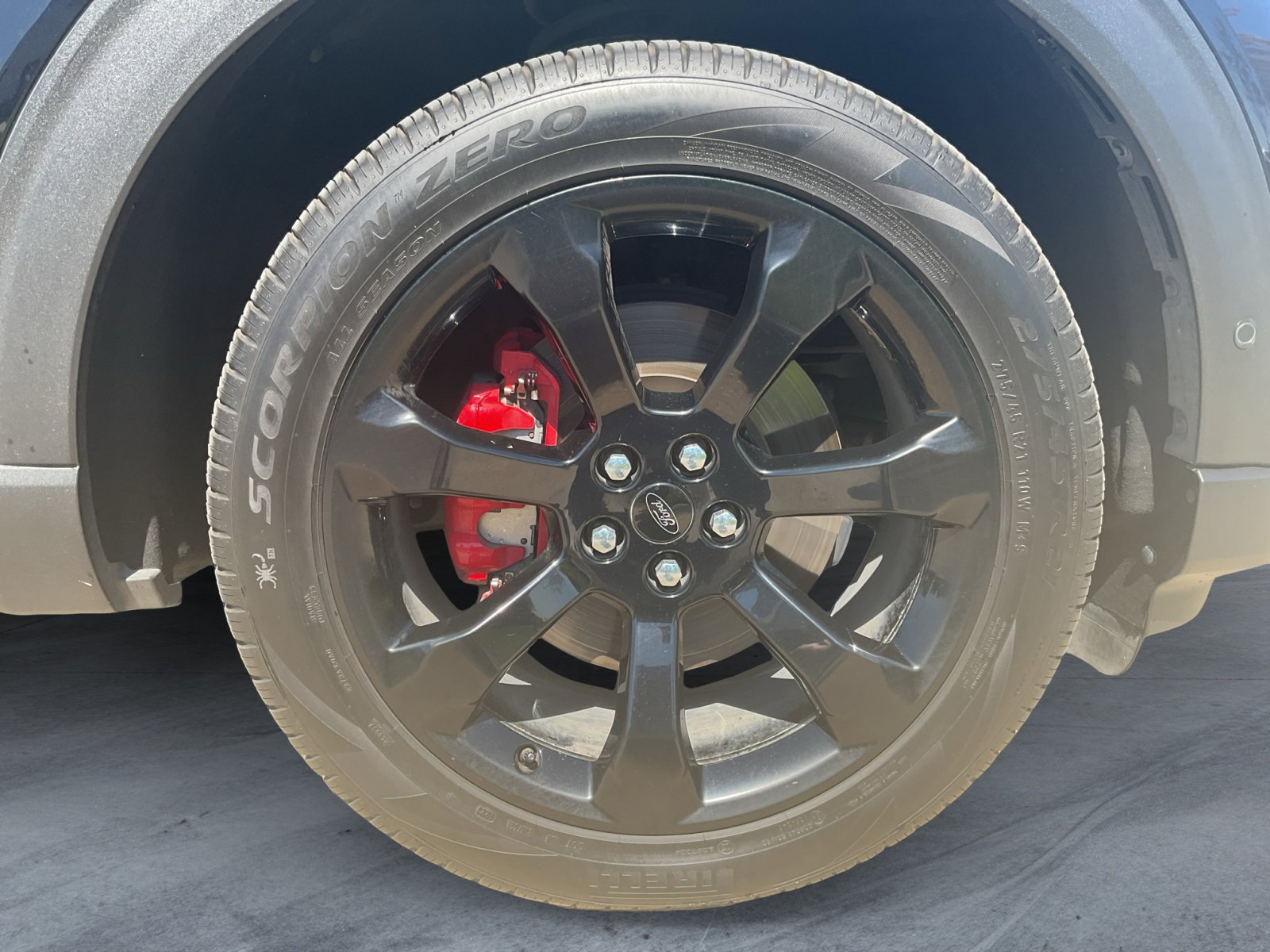 2020 Ford Explorer ST photo 8