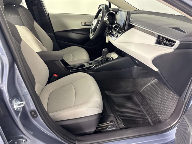 2022 Toyota Corolla LE photo 8