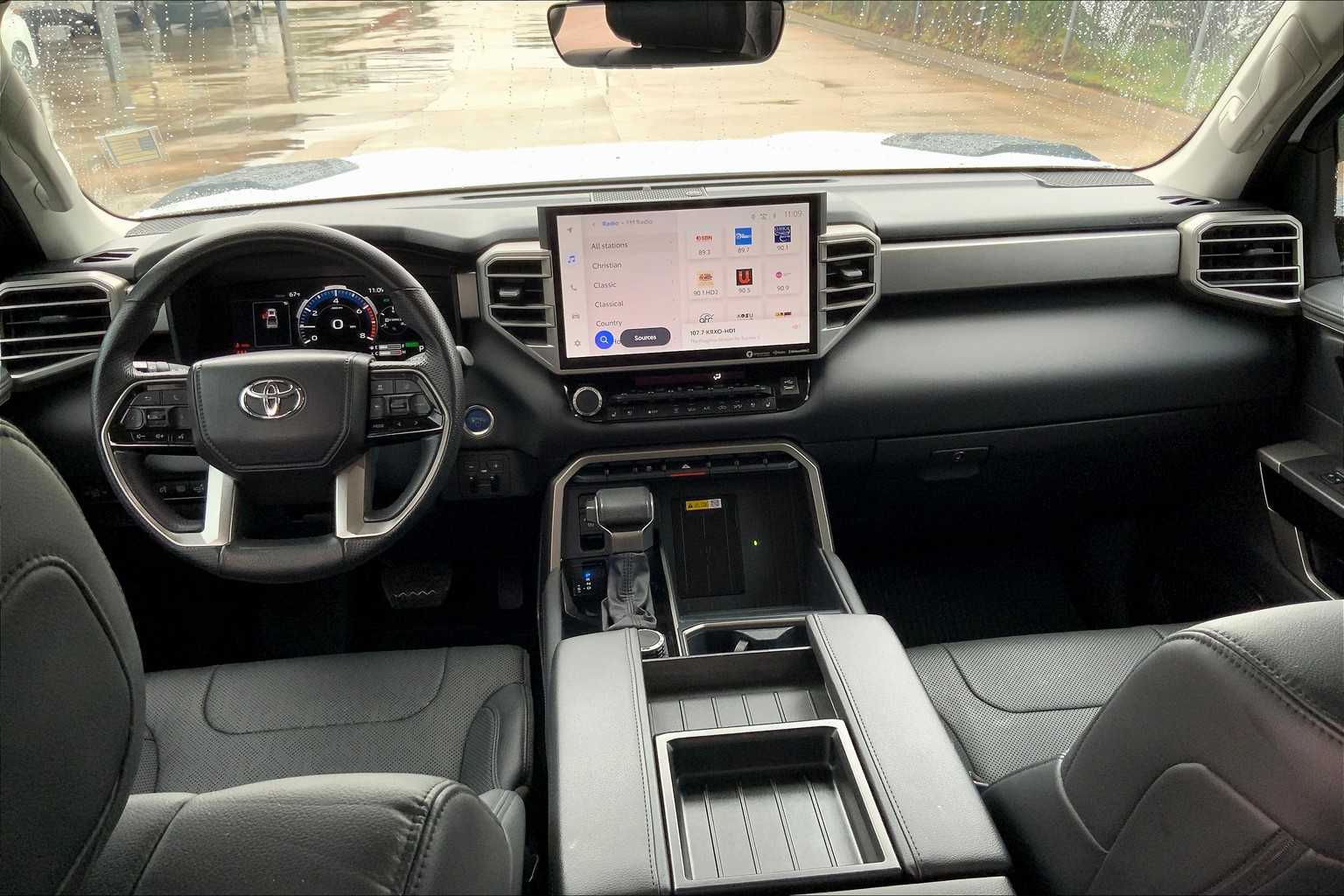 2023 Toyota Tundra Limited photo 13