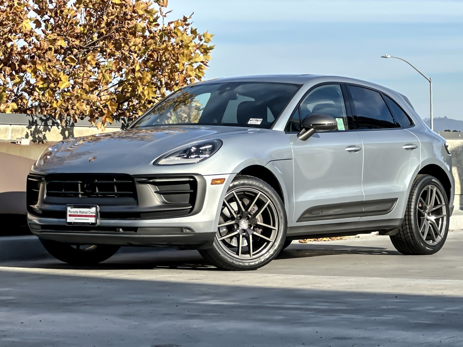 2024 Porsche Macan T