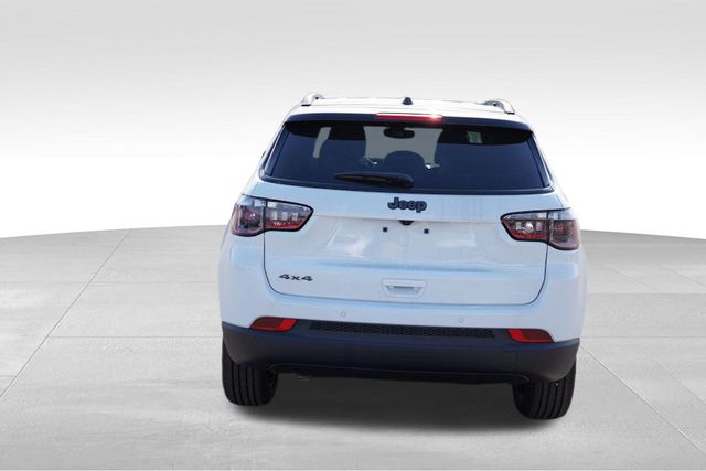 2026 Jeep Compass Limited Altitude photo 2