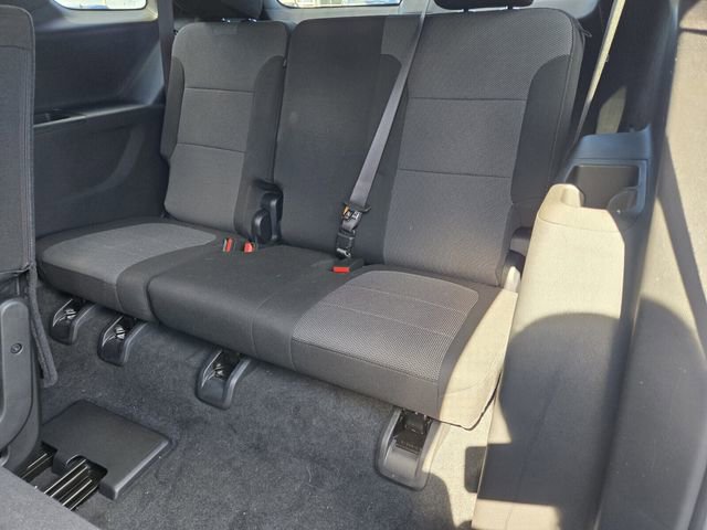 2023 Chevrolet Traverse Cloth photo 3