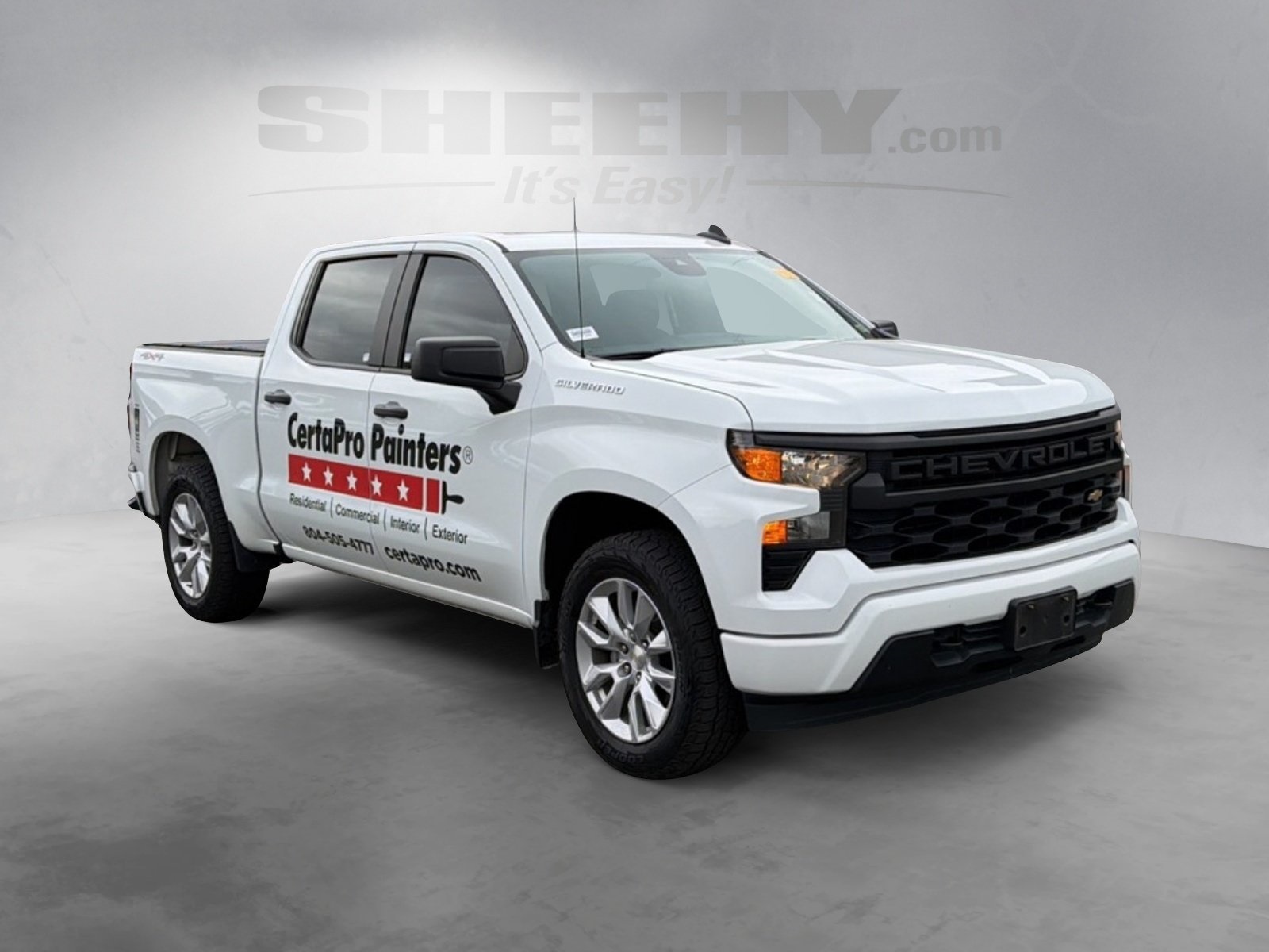 2022 Chevrolet Silverado 1500 Custom photo 2