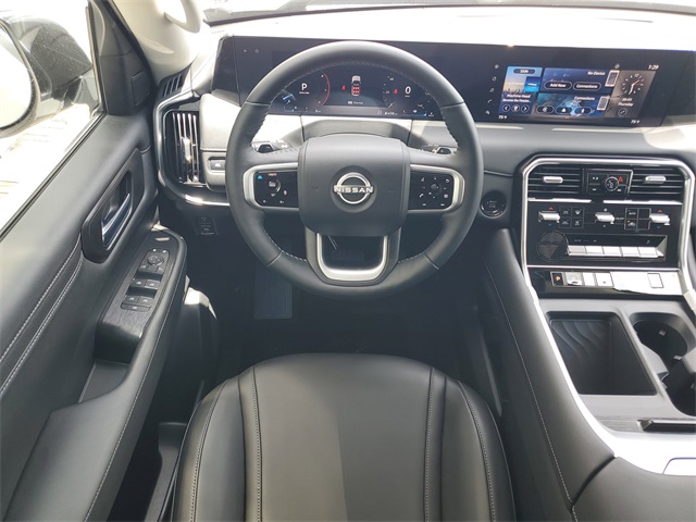 2025 Nissan Armada SV photo 17
