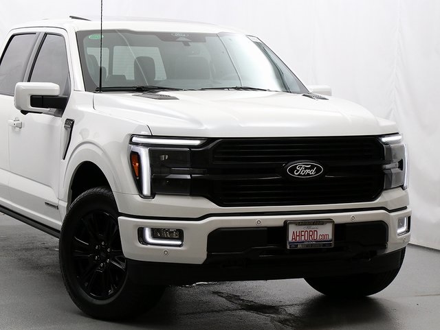 2025 Ford F-150 Platinum photo 2
