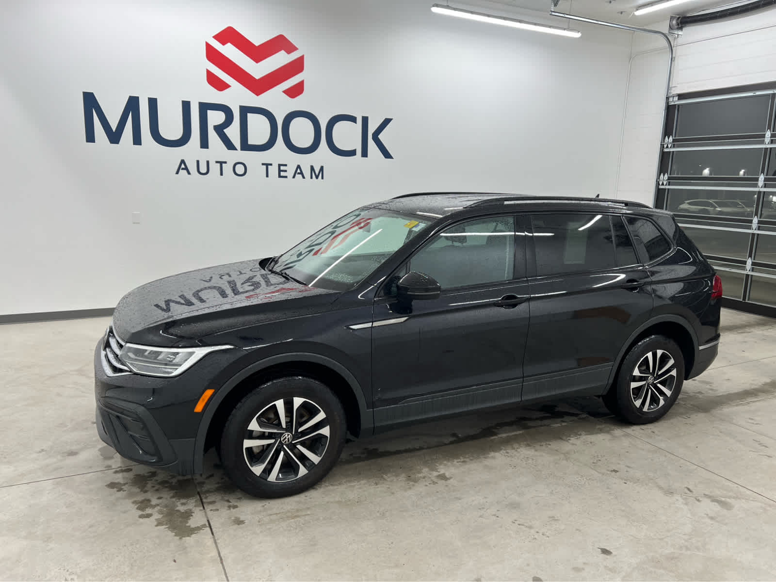 2022 Volkswagen Tiguan S's photo