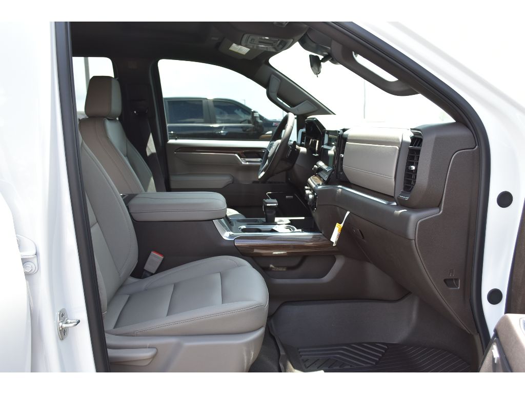 2025 Chevrolet Silverado 1500 LT Trail Boss photo 15