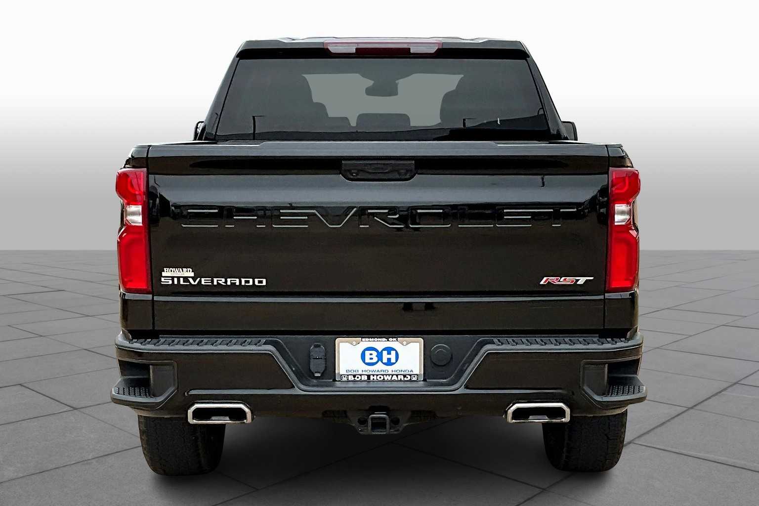 2024 Chevrolet Silverado 1500 RST photo 4