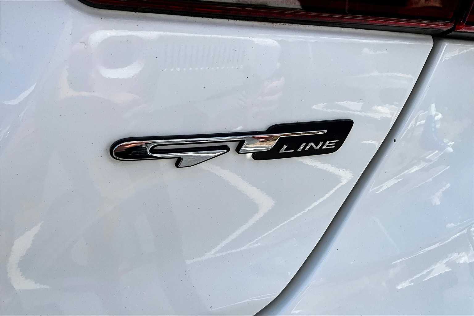 2021 Kia Forte GT-Line photo 9