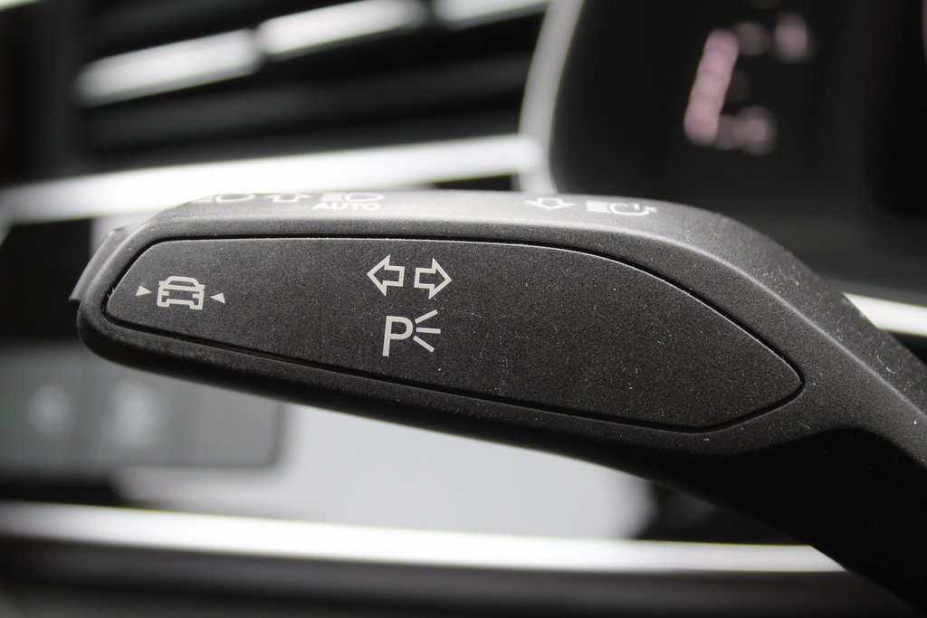 2023 Audi Q8 Premium 55 photo 29