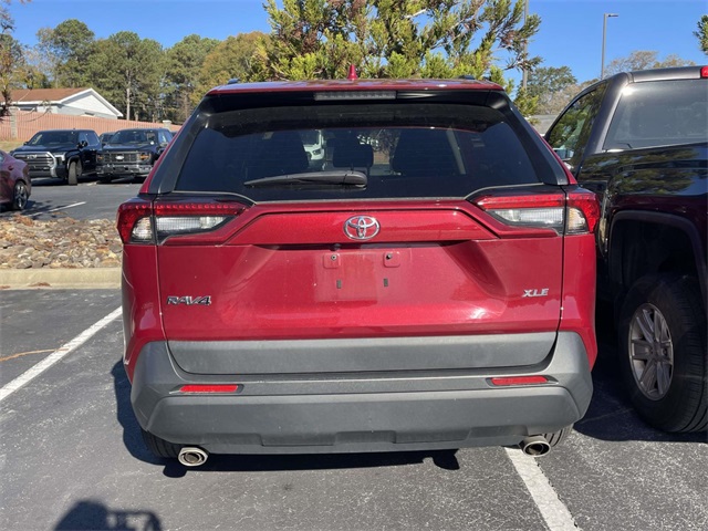 2023 Toyota RAV4 XLE photo 4