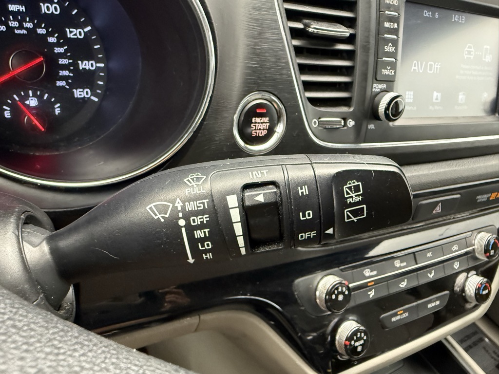 2020 Kia Sedona EX photo 24