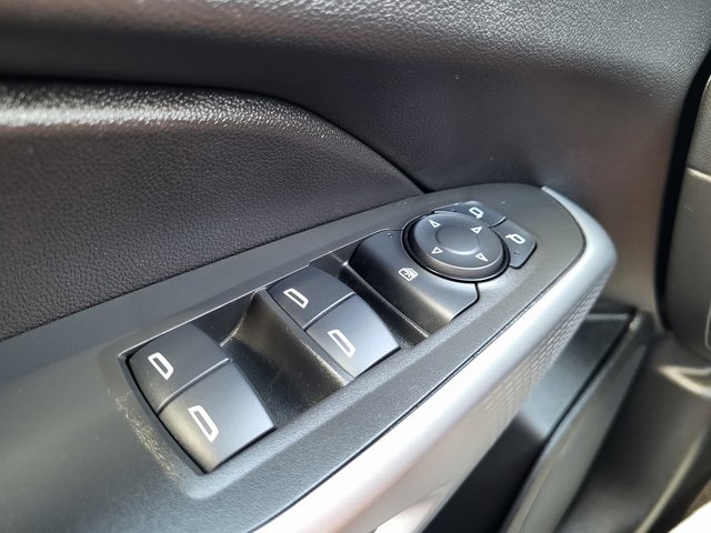 2025 Chevrolet Trax photo 21