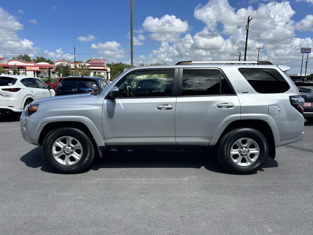 2021 Toyota 4Runner SR5 photo 4
