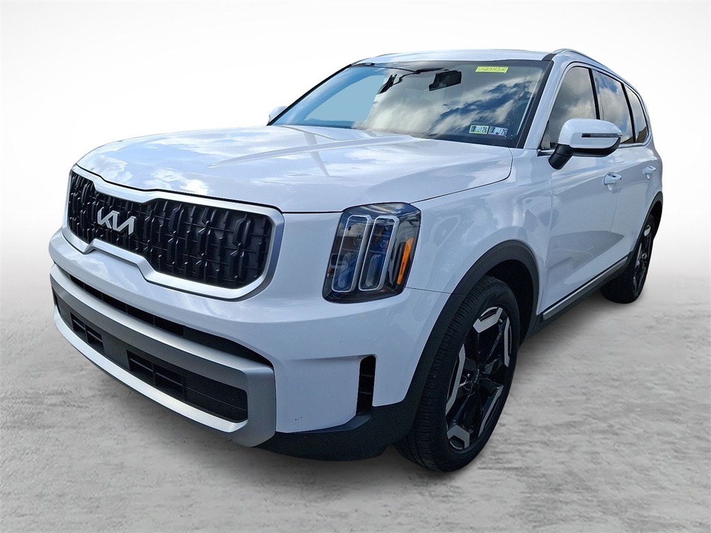 2024 Kia Telluride EX photo 3
