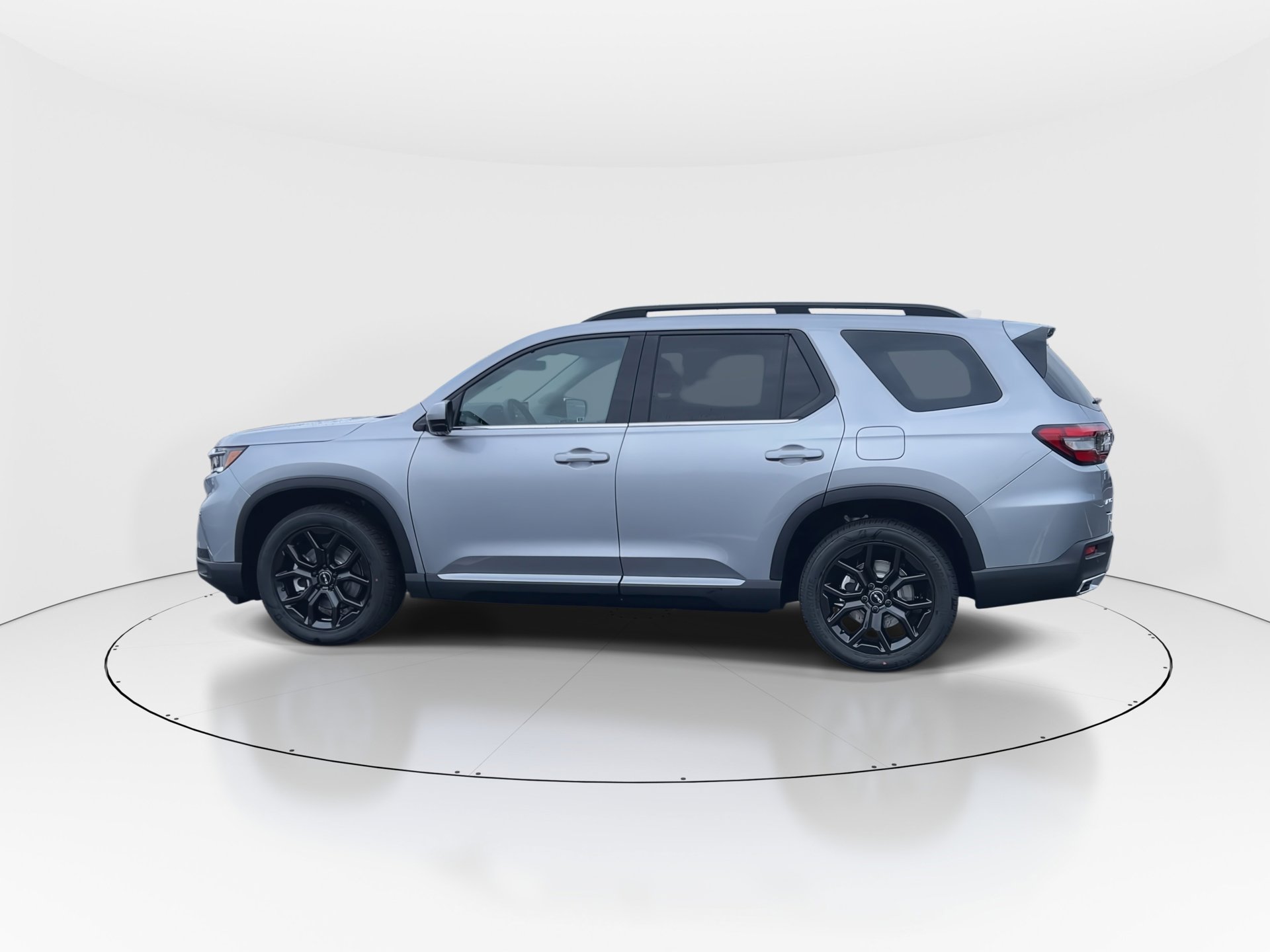 2025 Honda Pilot Touring photo 4