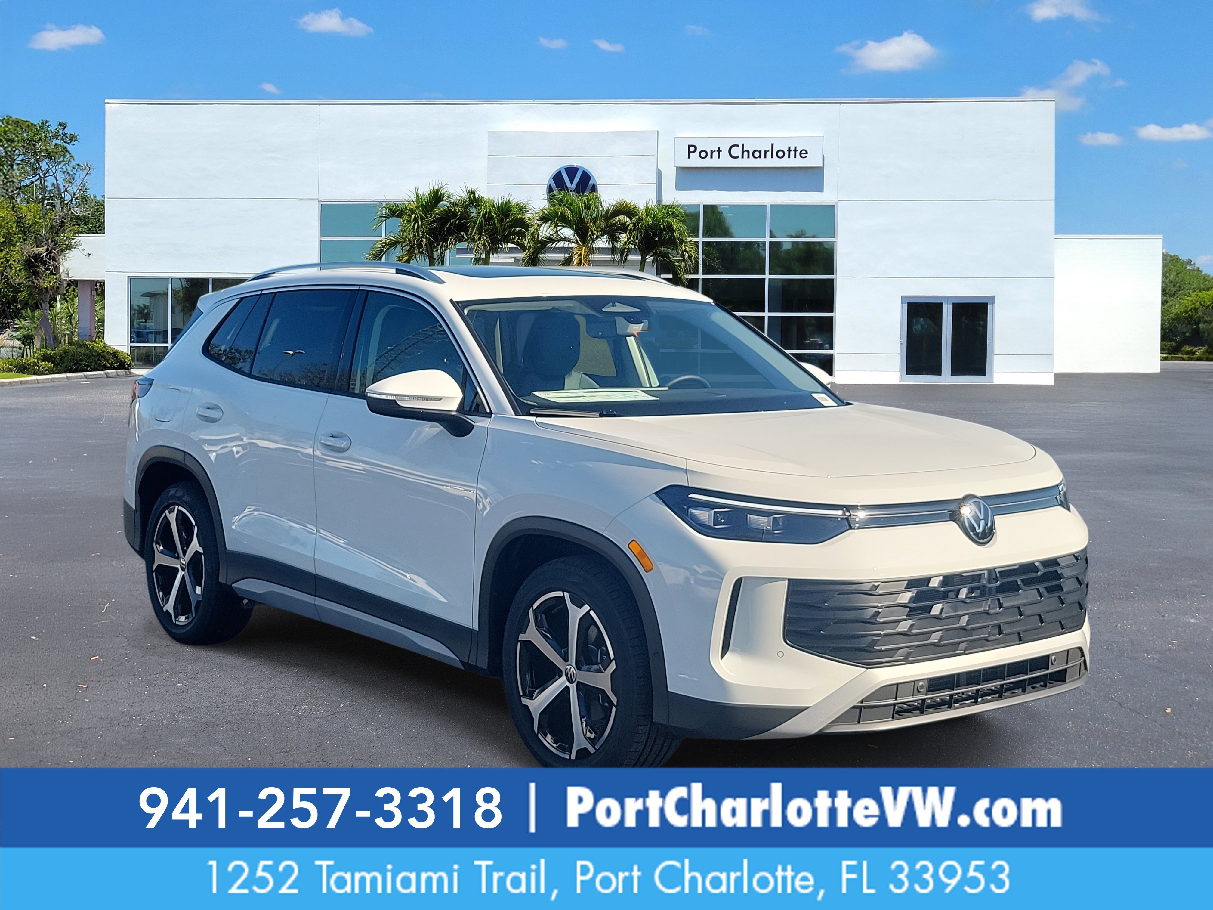 2026 Volkswagen Tiguan SE's photo