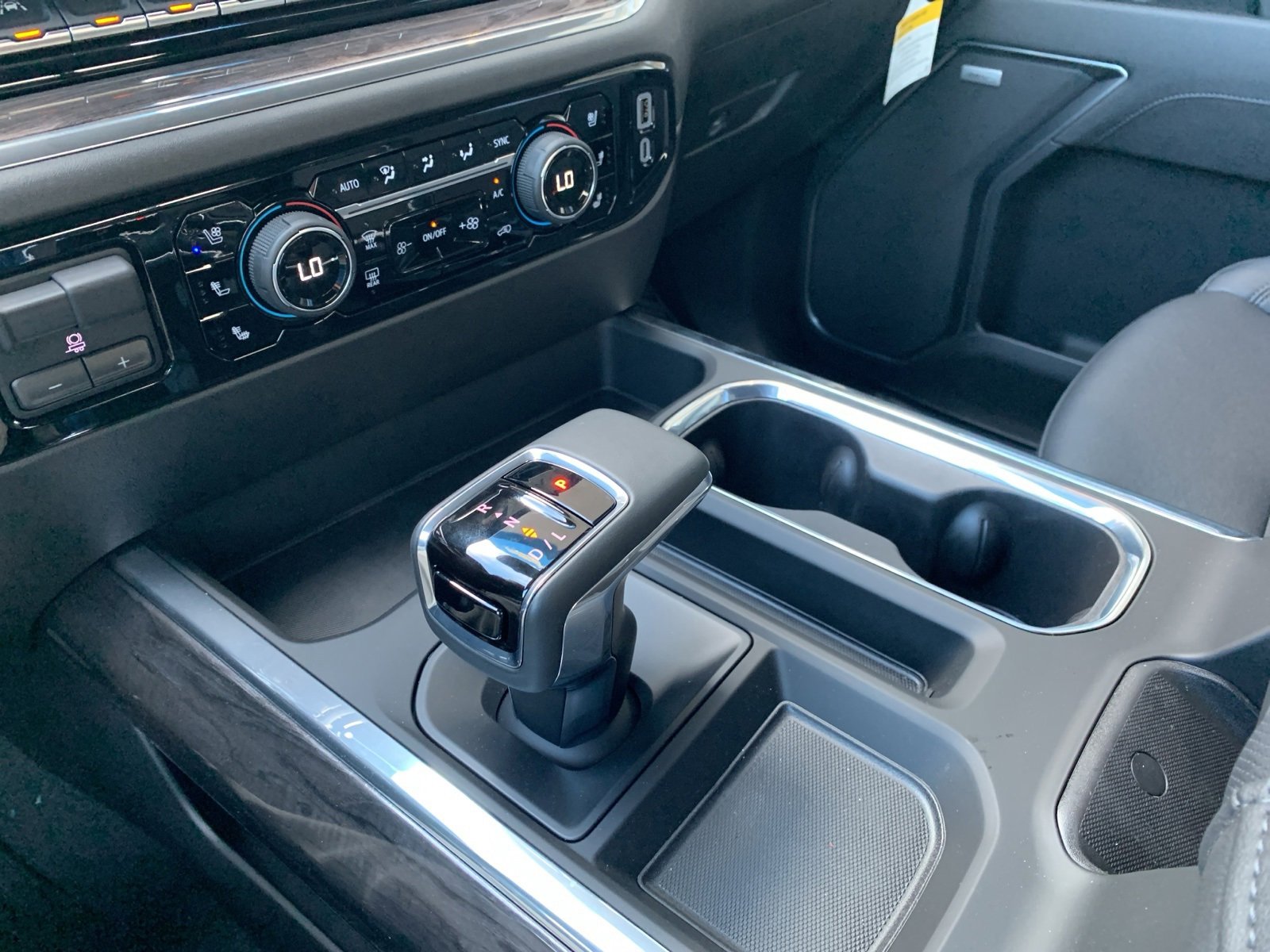 2025 Chevrolet Silverado 1500 LTZ photo 29