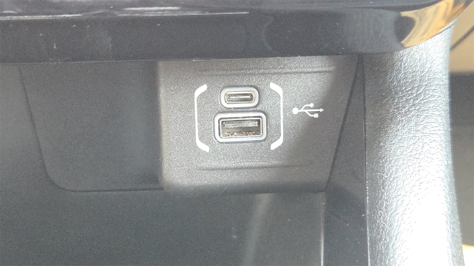 2024 Jeep Compass Latitude photo 17