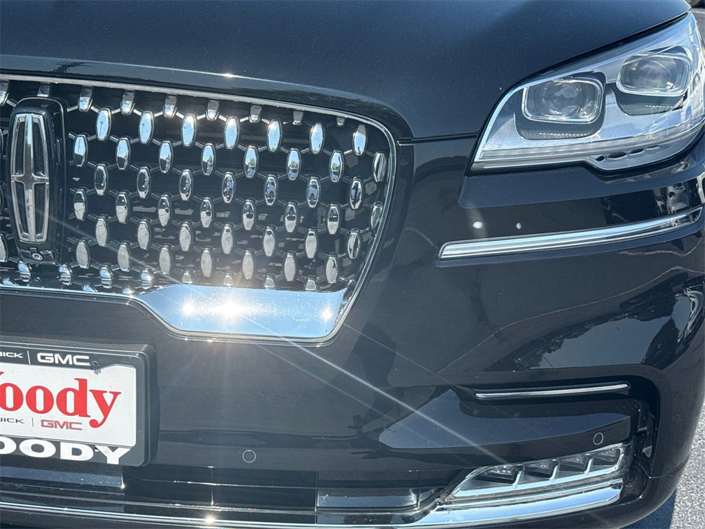 2022 Lincoln Aviator Black Label photo 6