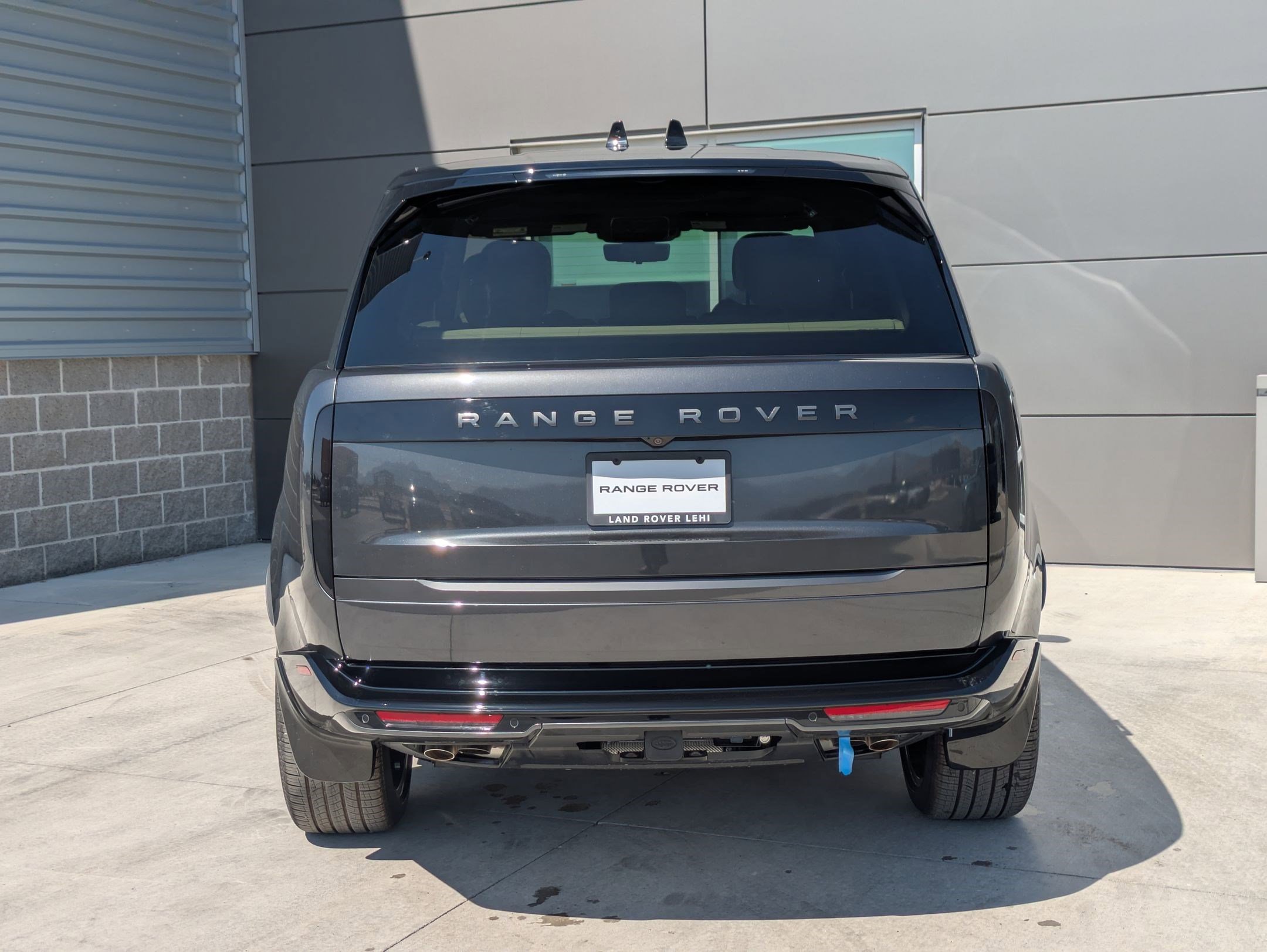 2025 Land Rover Range Rover SE photo 4