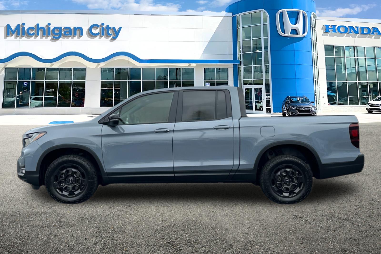 2026 Honda Ridgeline TrailSport photo 2