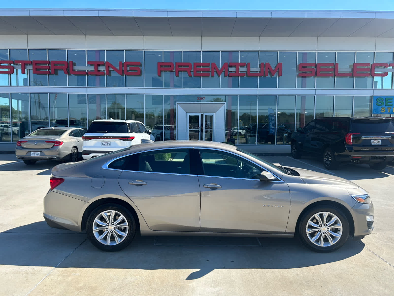 2024 Chevrolet Malibu 1LT's photo