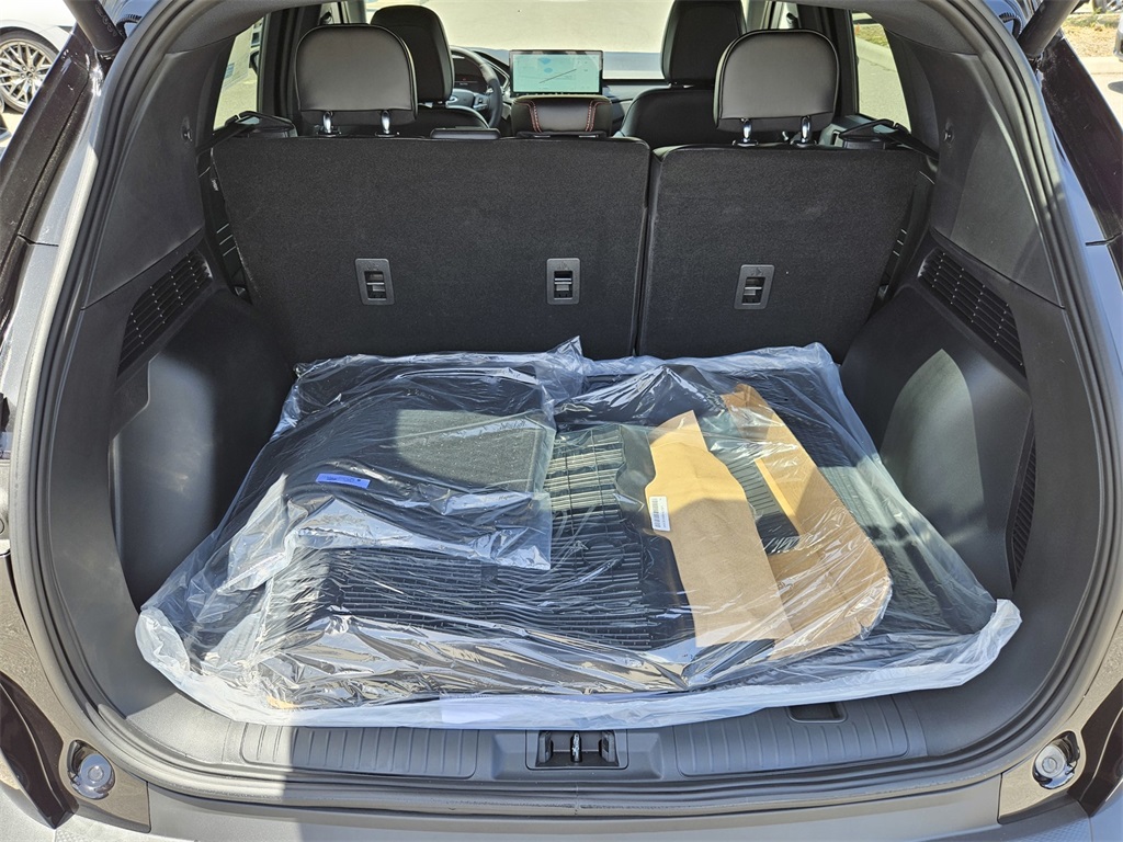 2025 Ford Escape ST-Line Hybrid photo 25
