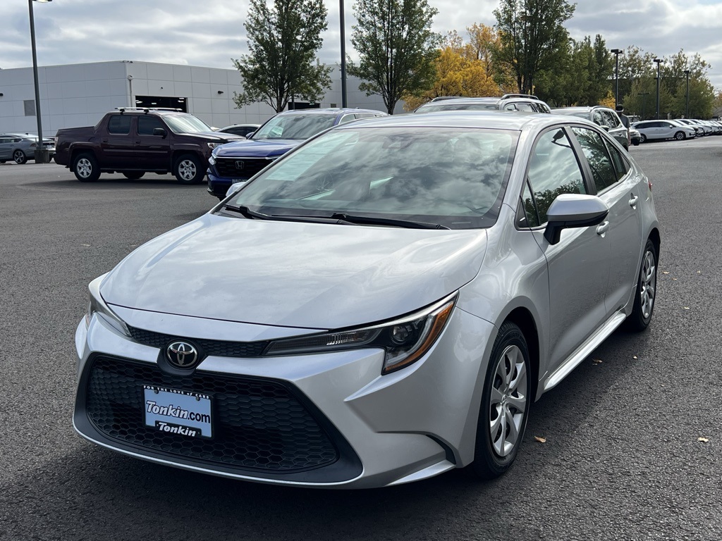2021 Toyota Corolla LE photo 3