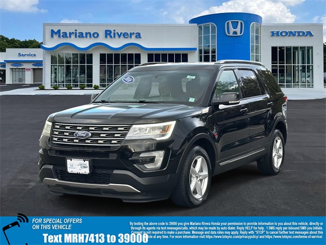 2016 Ford Explorer XLT photo 2