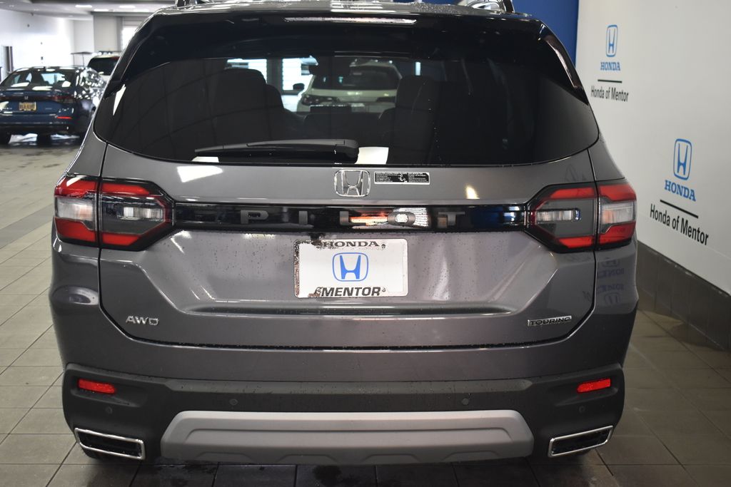 2025 Honda Pilot Touring photo 7