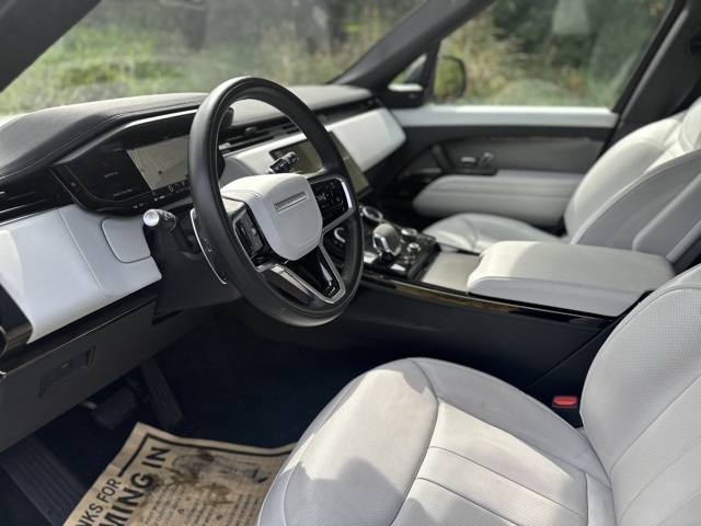 2023 Land Rover Range Rover Sport SE photo 13