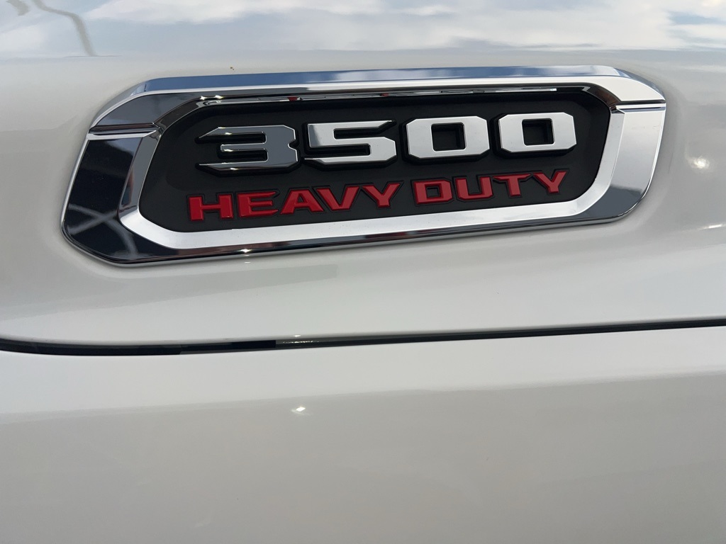2026 Ram 3500 Limited photo 9