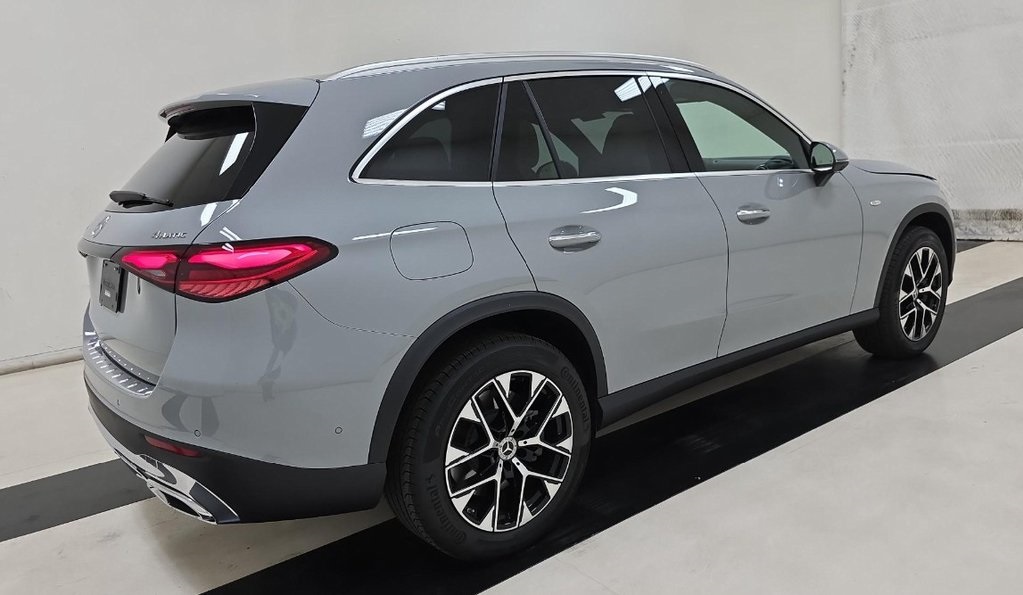 2025 Mercedes Benz GLC 350e 4MATIC photo 3