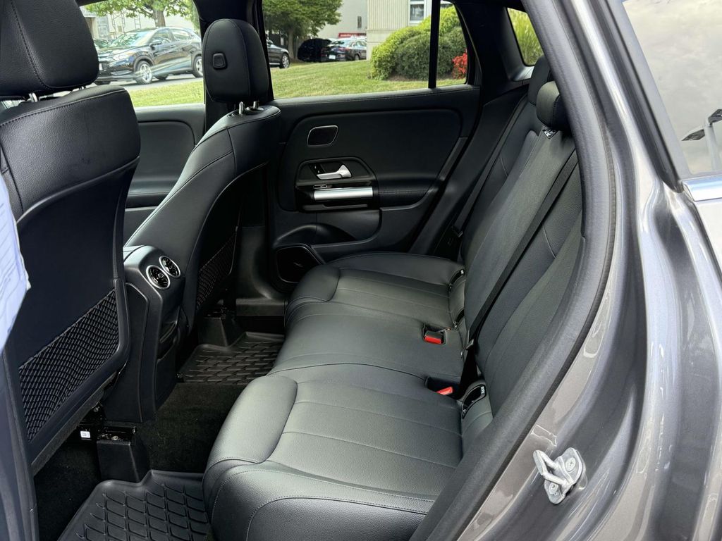 2025 Mercedes Benz GLA 250 4MATIC photo 26