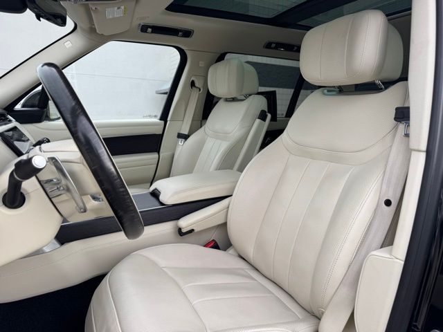 2023 Land Rover Range Rover Autobiography photo 5