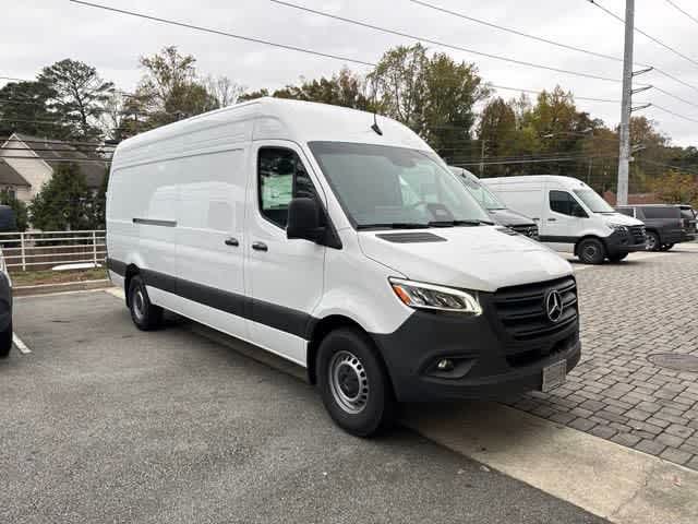 2025 Mercedes-Benz Sprinter Cargo Van Base's photo