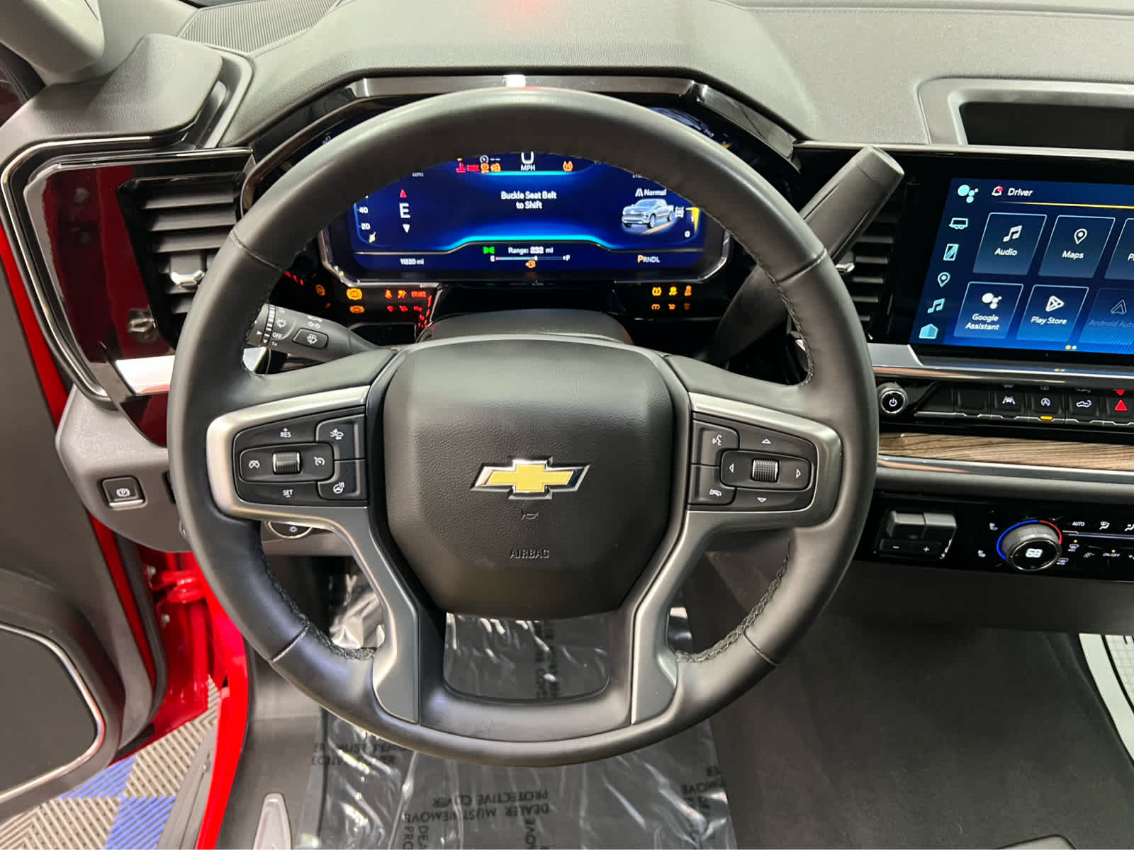 2025 Chevrolet Silverado 1500 LT photo 11