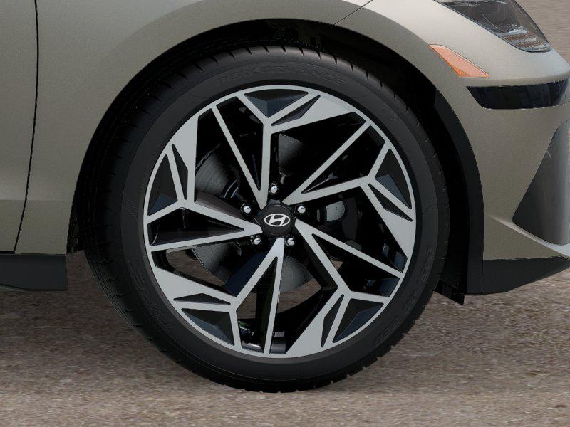 2025 Hyundai Ioniq 6 SEL photo 6