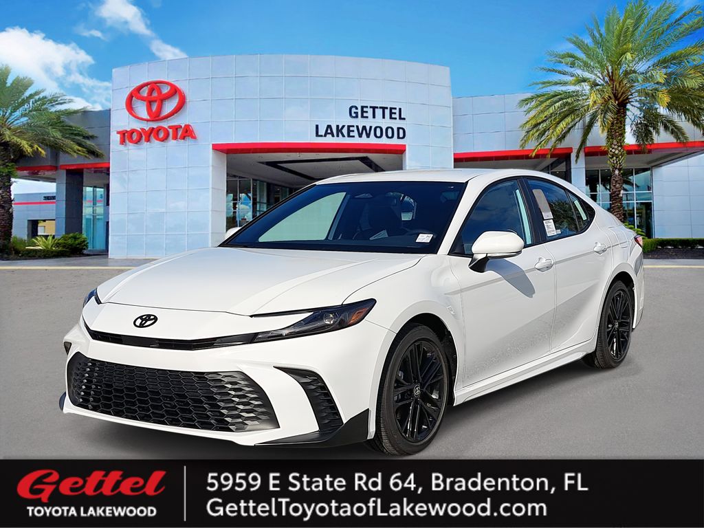 2026 Toyota Camry SE's photo