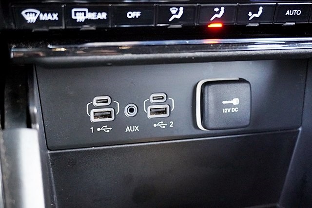 Used 2023 Red Jeep Limited image 29