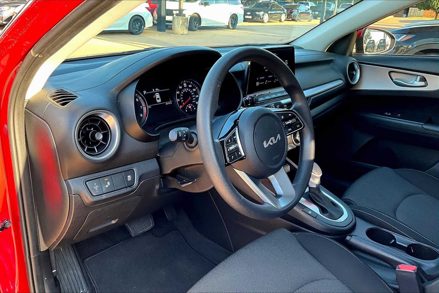 2023 Kia Forte LXS photo 14