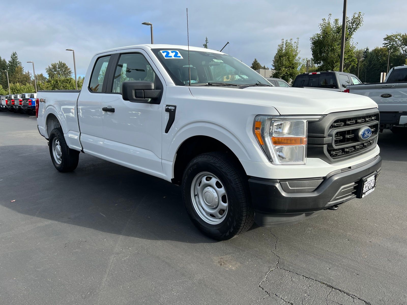 2022 Ford F-150 XL photo 3
