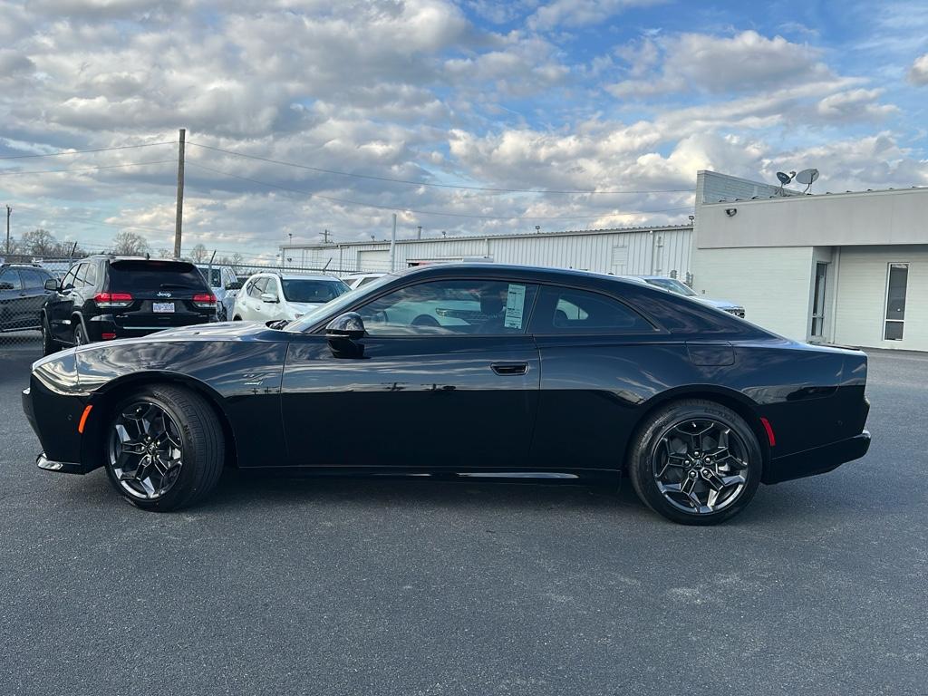2025 Dodge Charger R/T AWD Daytona photo 2