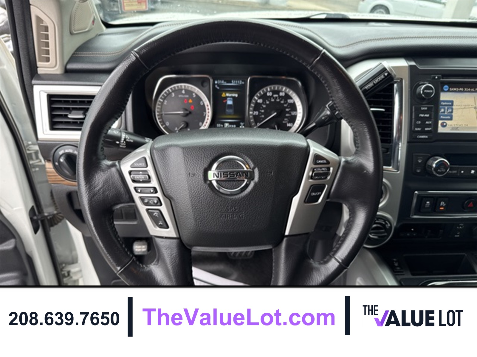 2018 Nissan Titan SL photo 21