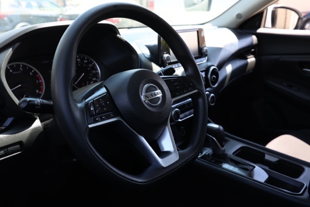 2021 Nissan Sentra S photo 12