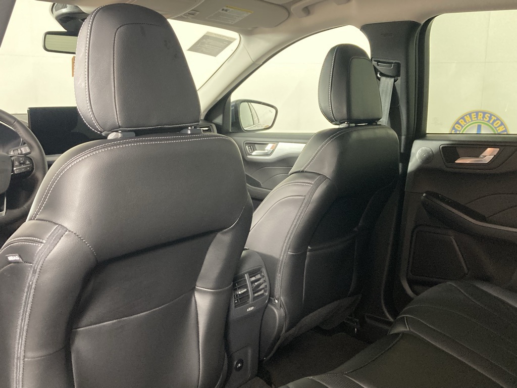 2025 Ford Escape Plug-In Hybrid photo 4